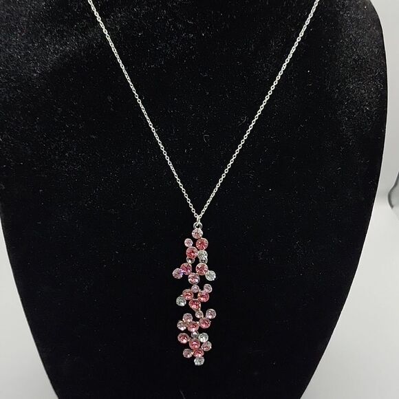 Rose Radiance Rhinestones cluster 925 silver necklace - Picture 3 of 6